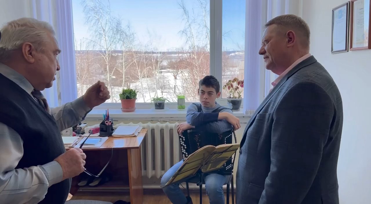Николай Панков пригласил талантливых детей Духовницкого района посетить саратовскую консерваторию